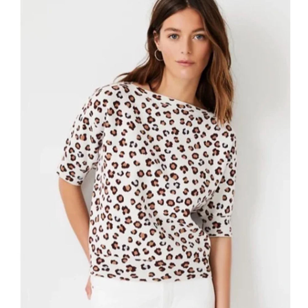 Ann Taylor Top Small Petite Short Sleeve Animal Print Knit White NWT